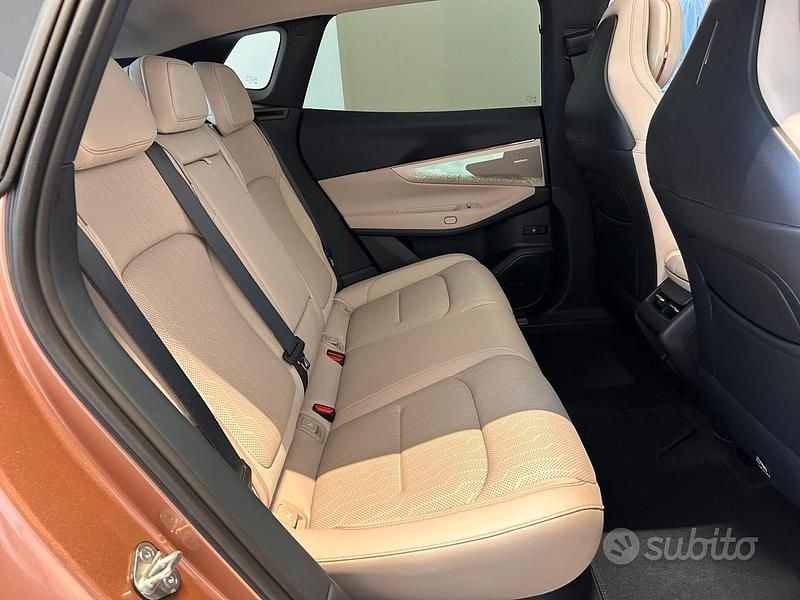 Nuova Lynk & Co 08 345 CV (253 kW) 2025 Bronzo SUV