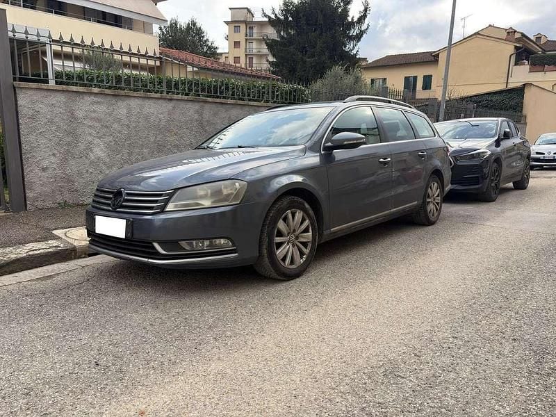 Usata VW Passat 105 CV (77 kW) 2011 Station wagon