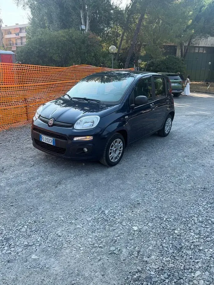 Usata Fiat Panda Lounge 95 CV (69 kW) 2017 Bluazzurro Utilitaria