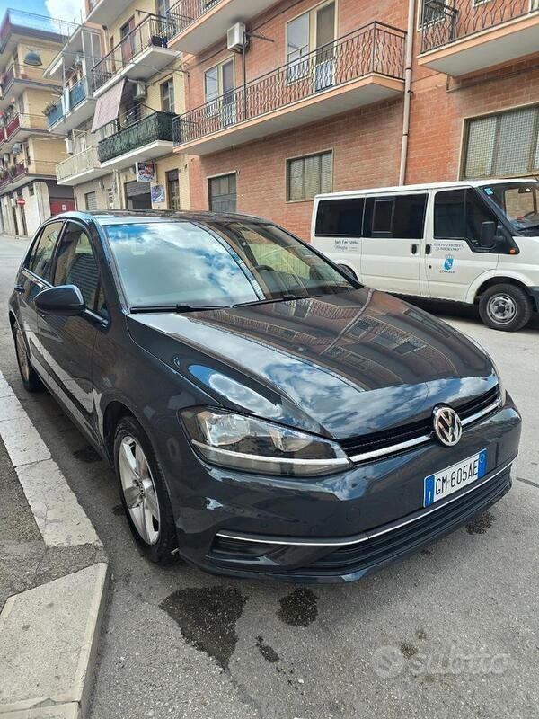 Usata VW Golf VII 90 CV (66 kW) 2018 Grigio Berlina