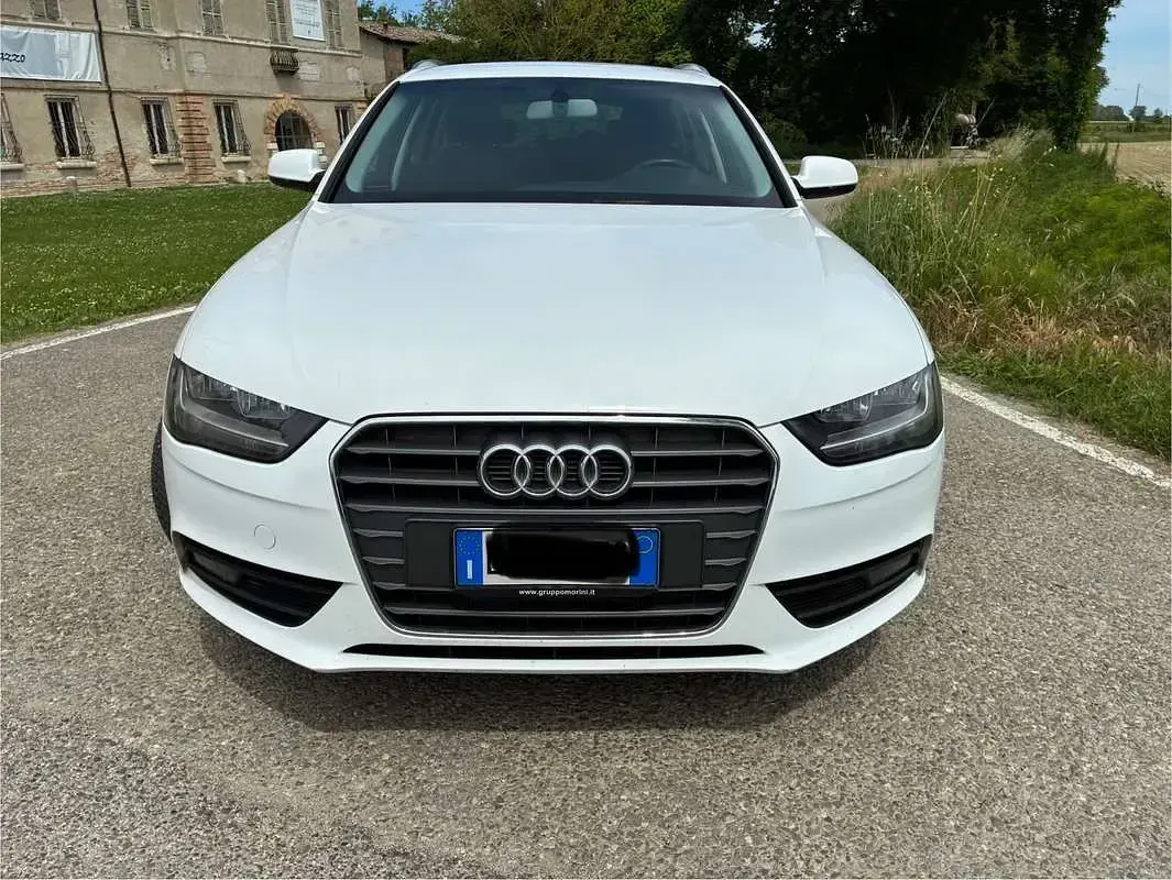 Usata Audi A4 Ambiente 120 CV (88 kW) 2013 Bianco Station wagon