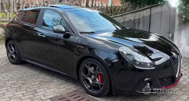 Usata Alfa Romeo Giulietta Veloce 240 CV (176 kW) 2016 Nero Utilitaria
