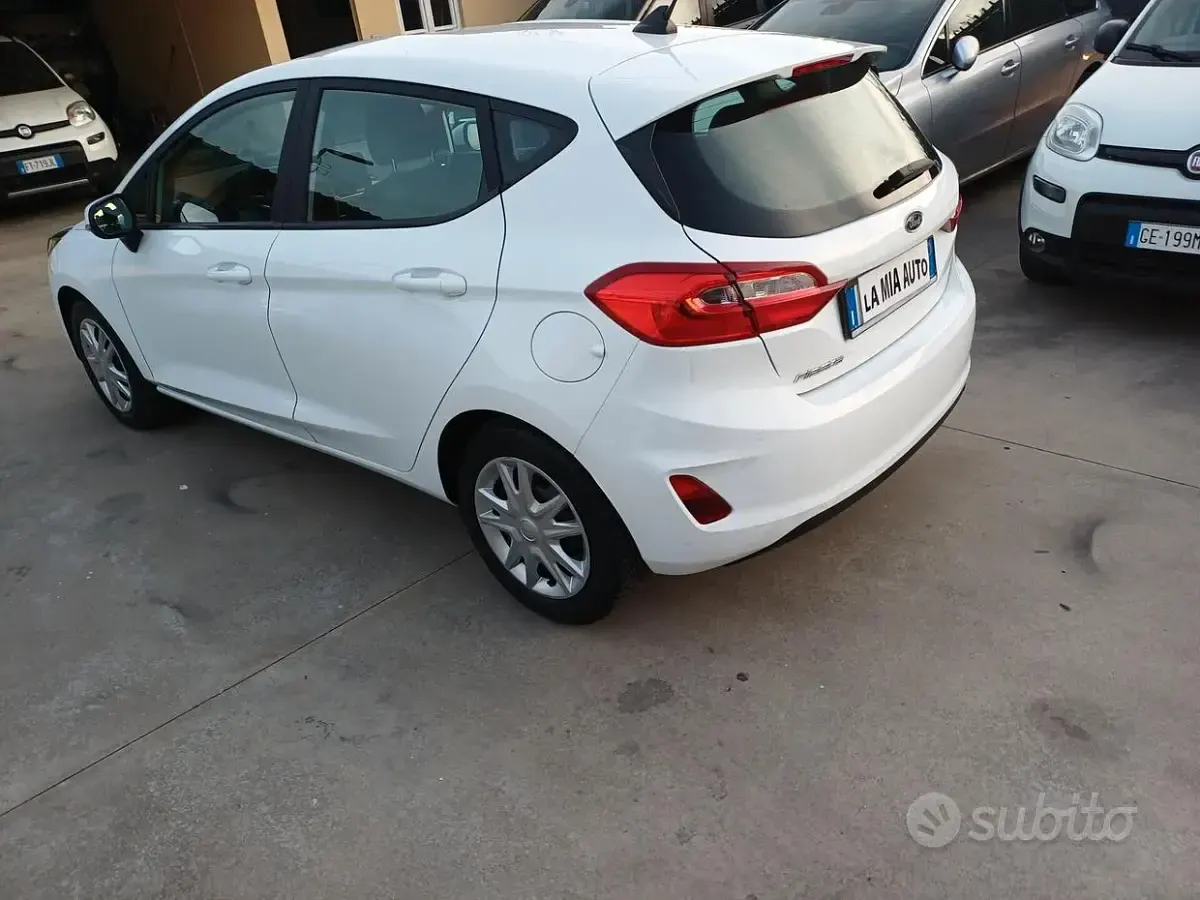 Usata Ford Fiesta Titanium 75 CV (55 kW) 2022 Bianco Utilitaria