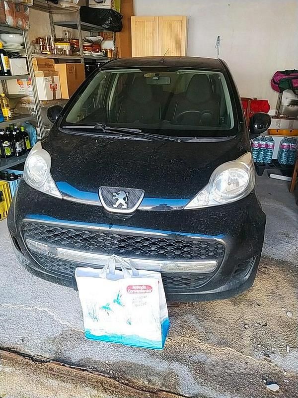 Usata Peugeot 107 2009 Nero Utilitaria