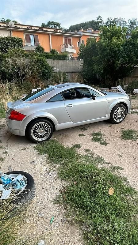 Begagnad Audi TT 179 HK (131 kW) 2001 Sportkupé