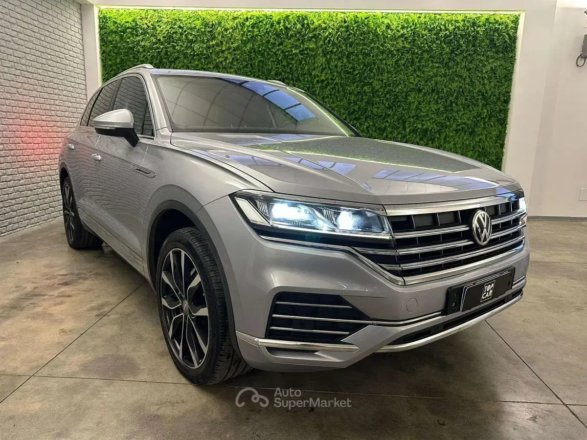 Usata VW Touareg Advance 286 CV (210 kW) 2018 Grigio SUV