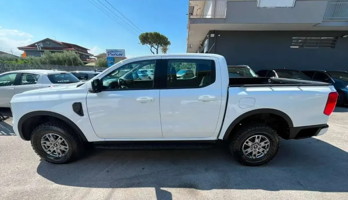 Usata Ford Ranger XLT 170 CV (125 kW) 2024 Bianco Pick-up