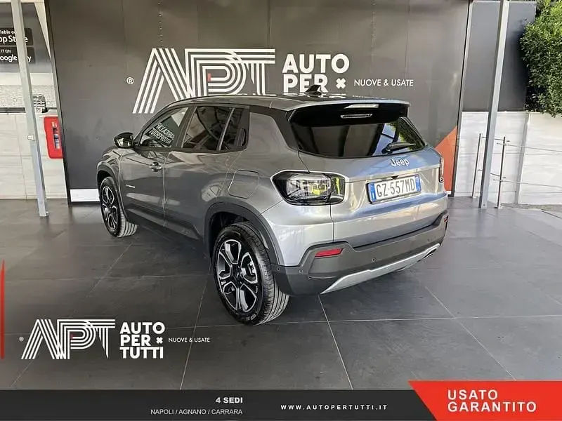 Usata Jeep Avenger Summit 101 CV (74 kW) 2025 Bordeaux SUV