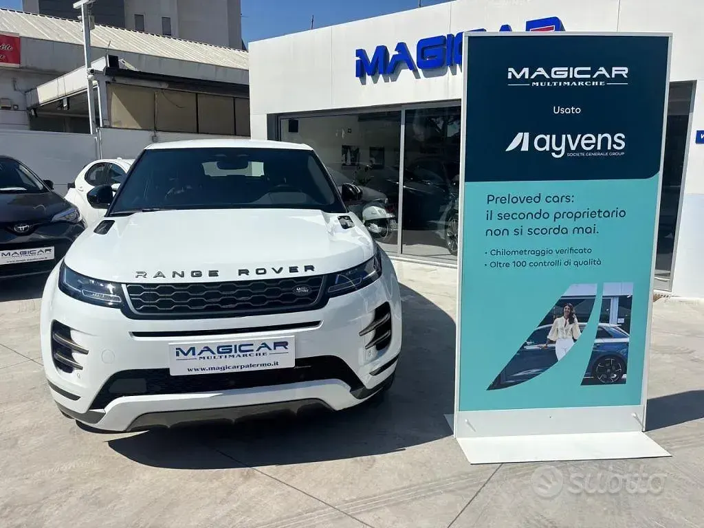 Usata Land Rover Range Rover evoque SE Dynamic 163 CV (119 kW) 2023 Bianco SUV