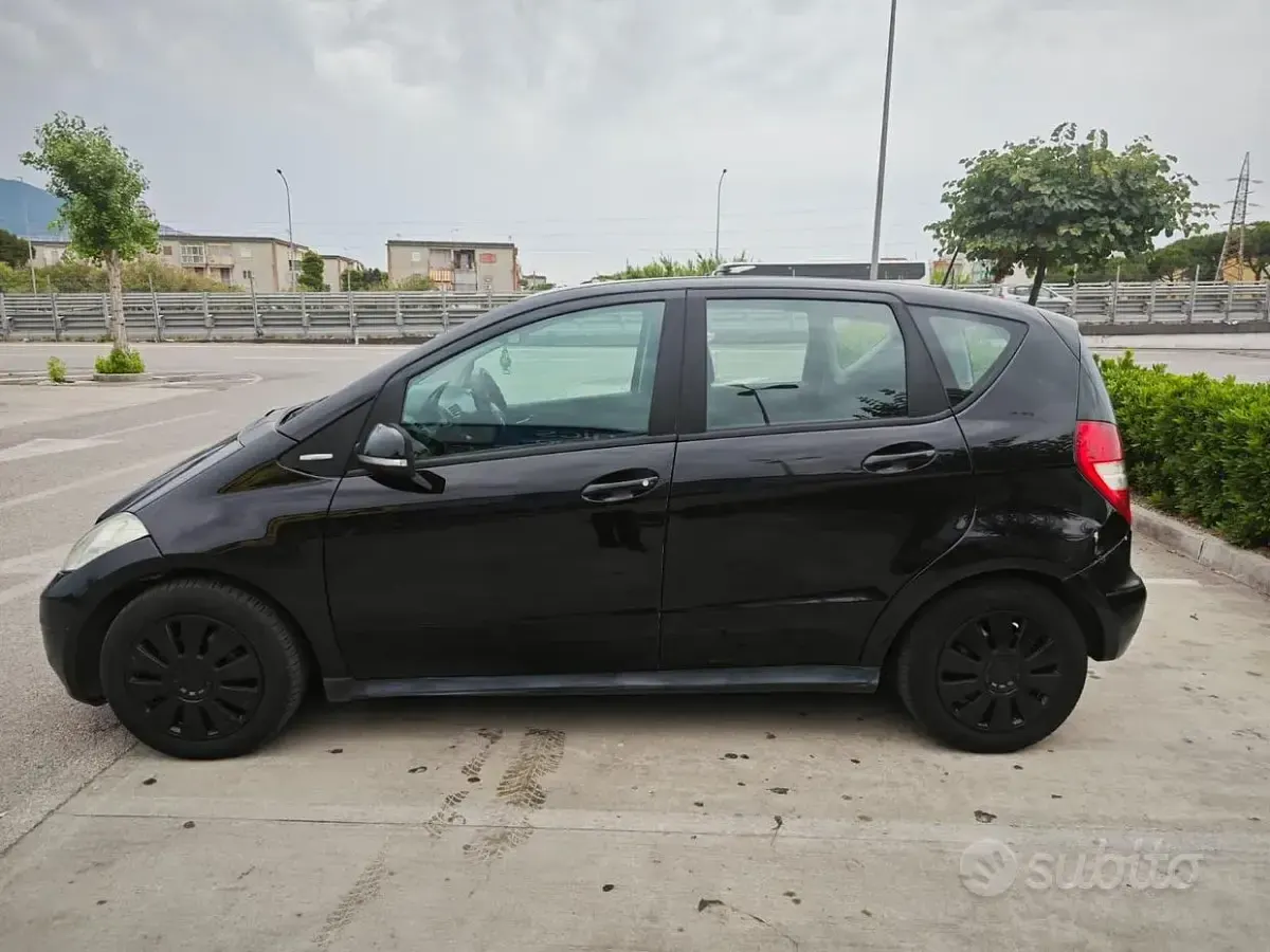 Usata Mercedes A160 95 CV (69 kW) 2010 Nero Berlina
