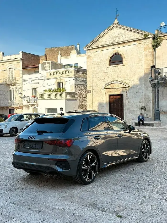 Usata Audi A3 S-Line 116 CV (85 kW) 2023 Grigio Berlina