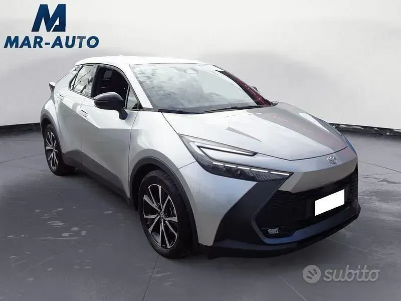 Usata Toyota C-HR Trend 140 CV (102 kW) 2025 Grigio SUV