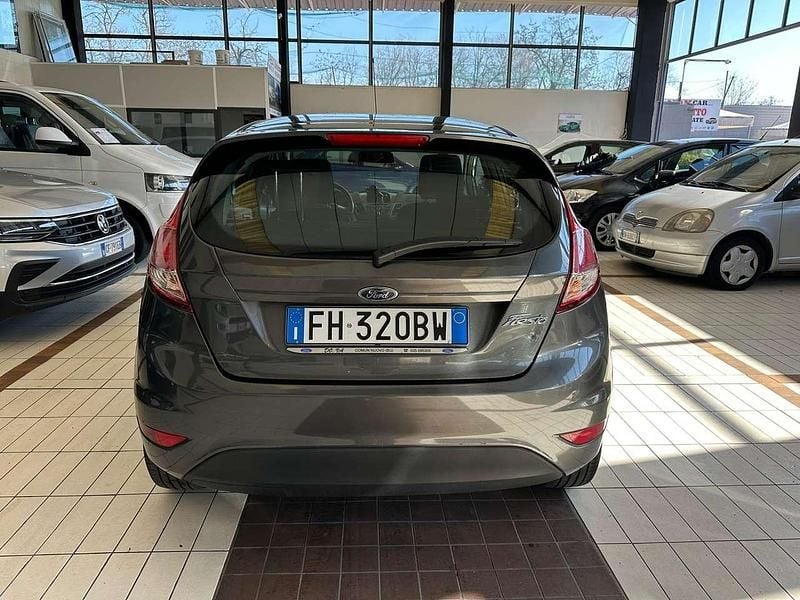 Usata Ford Fiesta ST-Line 95 CV (69 kW) 2017 Grigio Berlina