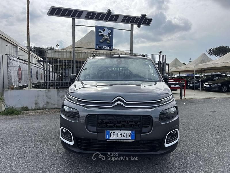 Usata Citroën Berlingo Shine 102 CV (75 kW) 2021 Grigio Monovolume