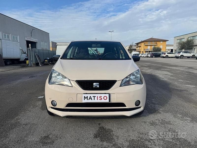 Usata Seat Mii 68 CV (50 kW) 2016 Beige Utilitaria