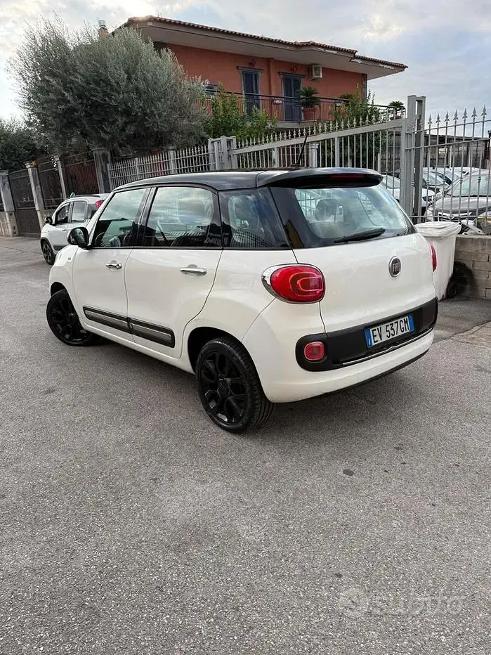 Usata Fiat 500L Lounge 85 CV (62 kW) 2014 Bianco Monovolume