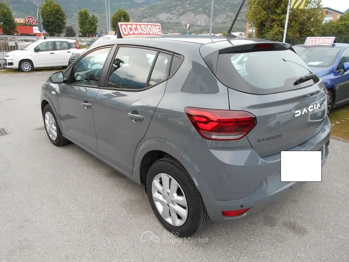 Usata Dacia Sandero 101 CV (74 kW) 2023 Gray Berlina