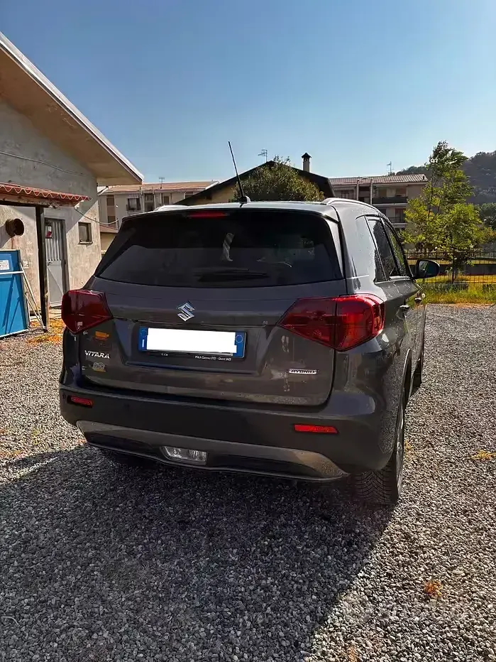 Usata Suzuki Vitara Cool 110 CV (80 kW) 2025 Grigio SUV