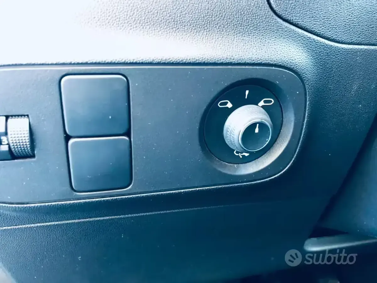 Usata Citroën C3 Business Class 83 CV (61 kW) 2020 Grigio Utilitaria