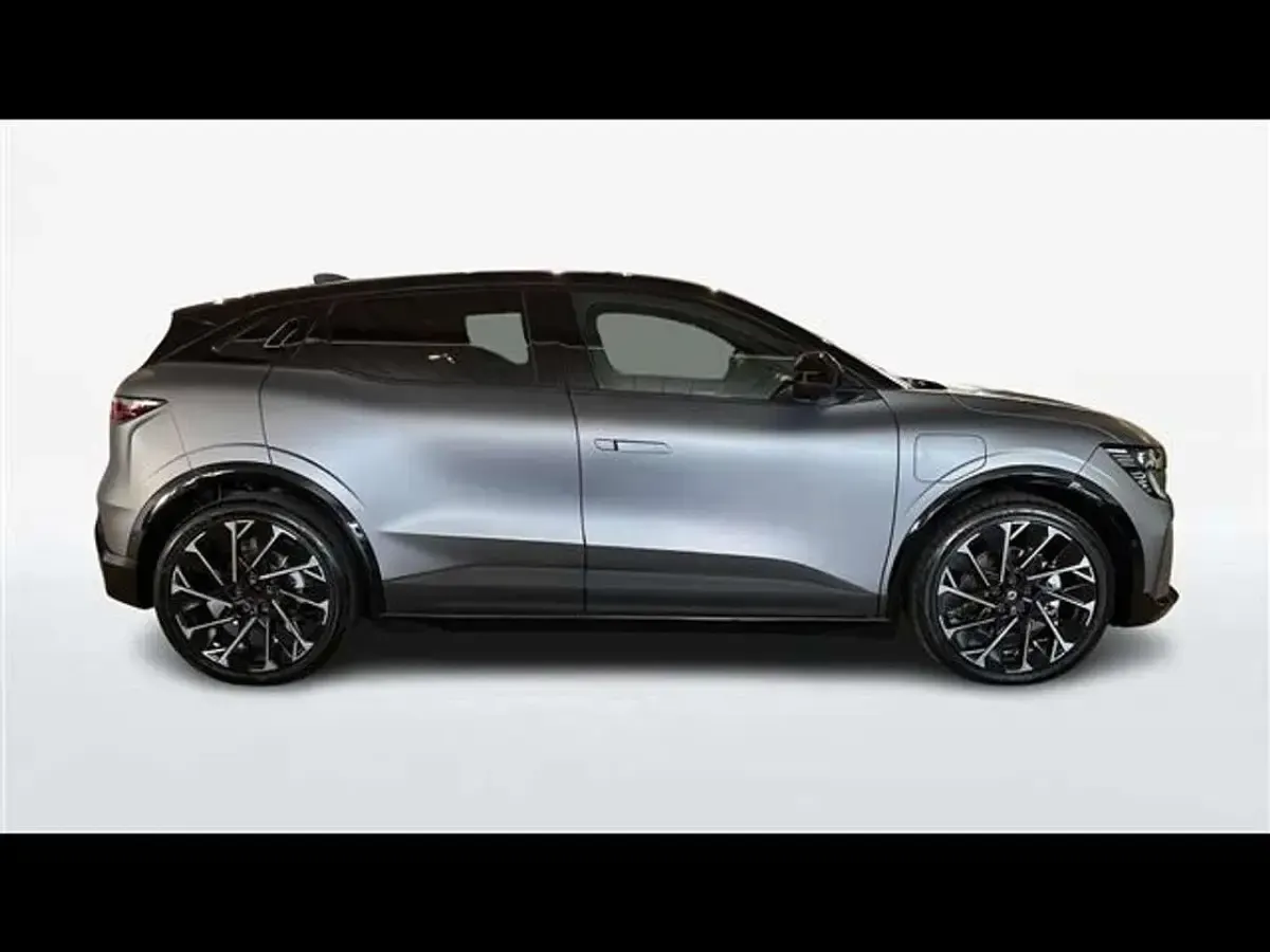 Nuova Renault Megane E-Tech Esprit Alpine 55 kW (75 CV) 2026 Grigio scuro Berlina