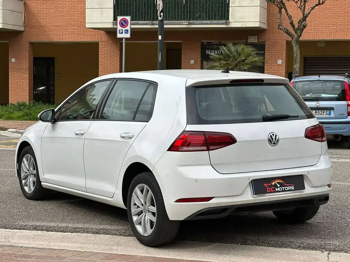 Usata VW Golf VII Business 116 CV (85 kW) 2020 Bianco Berlina