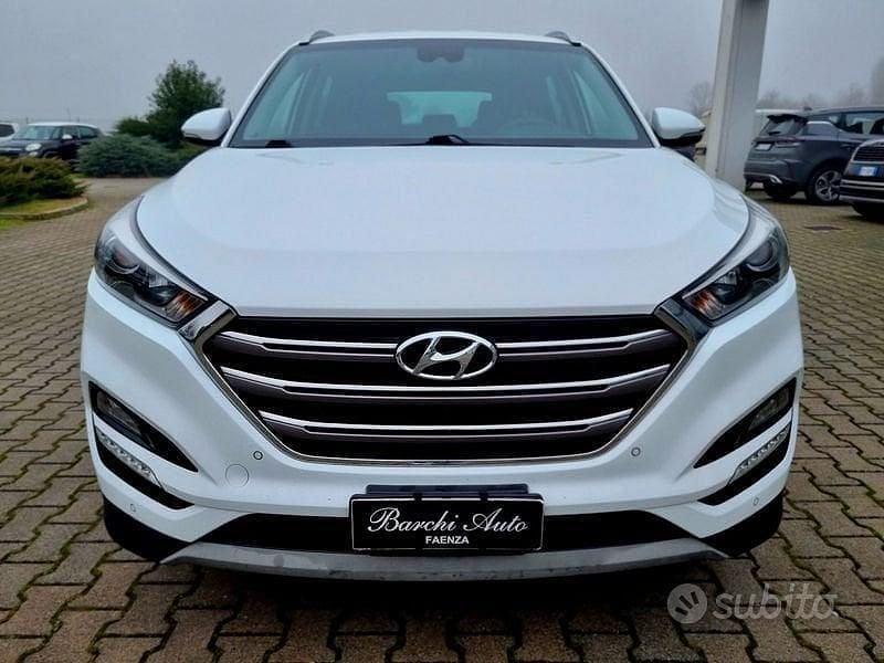 Bianco Usata 2016 Hyundai Tucson Xpossible SUV | 8900 € (Molto cara) - Immagine 1/4