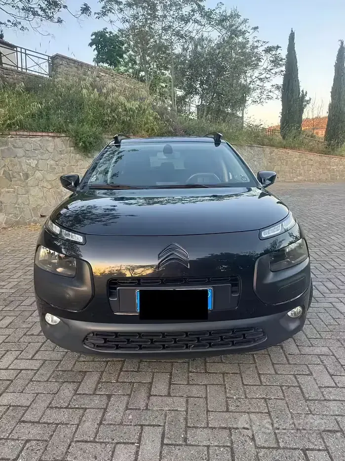 Usata Citroën C4 99 CV (72 kW) 2016 Nero Berlina
