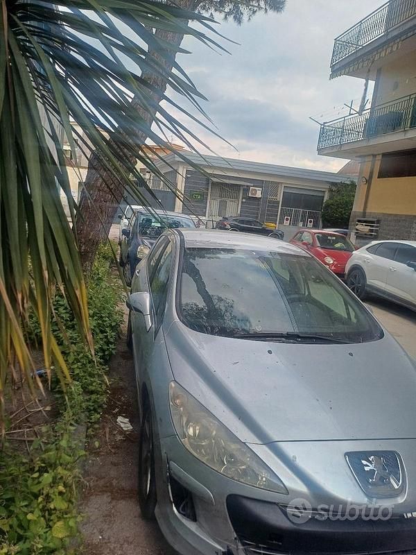 Usata Peugeot 308 110 CV (80 kW) 2009 Grigio Berlina