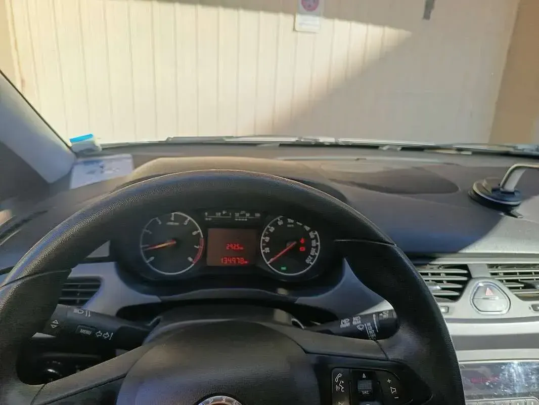 Usata Opel Corsa 69 CV (50 kW) 2016 Argento Utilitaria