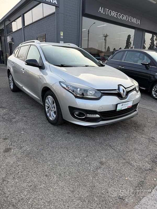 Usata Renault Mégane GrandTour 110 CV (80 kW) 2015 Grigio Station wagon