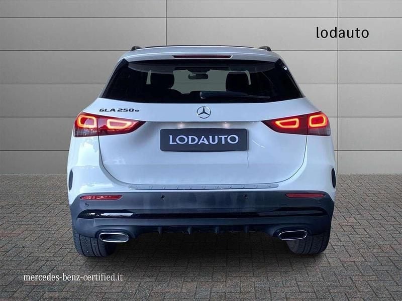Usata Mercedes GLA250 Premium 218 CV (160 kW) 2020 Bianco SUV