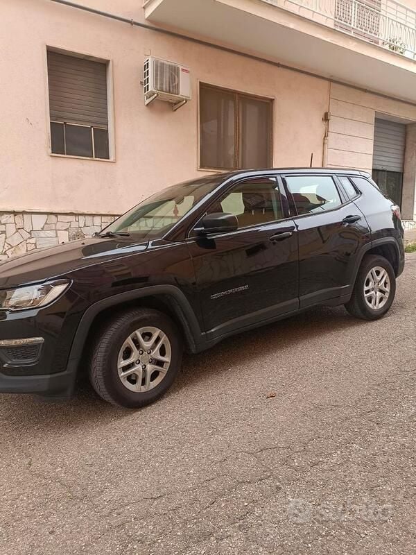 Begagnad Jeep Compass 120 HK (88 kW) 2017 Svart SUV
