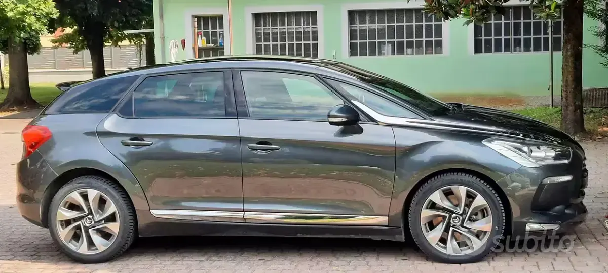 Usata Citroën DS5 181 CV (133 kW) 2014 Grigio Utilitaria