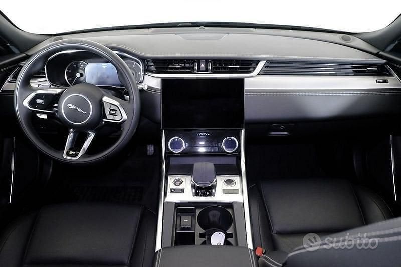 Usata Jaguar XF R-Dynamic 204 CV (150 kW) 2023 Blu Berlina