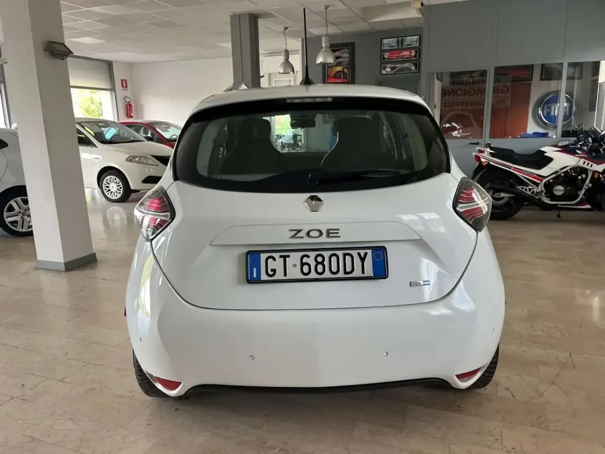 Usata Renault Zoe Life 50 kW (69 CV) 2022 Bianco Utilitaria