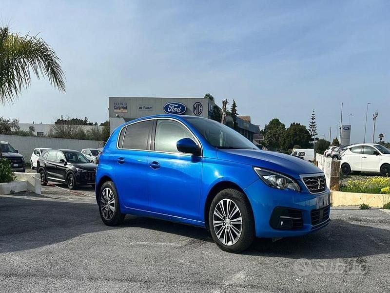 Usata Peugeot 308 Allure 130 CV (95 kW) 2021 Blu SUV