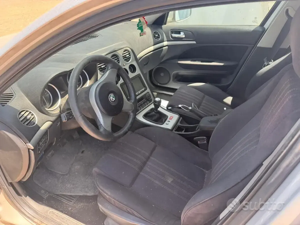 Usata Alfa Romeo 159 150 CV (110 kW) 2007 Marrone Station wagon