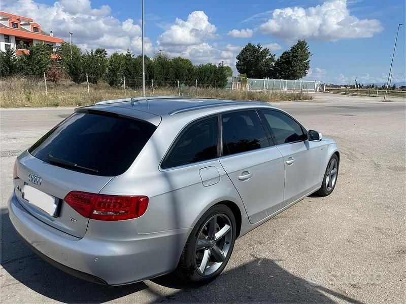 Usata Audi A4 143 CV (105 kW) 2011 Grigio Station wagon