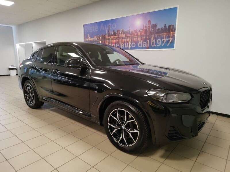 Nero Usata 2024 BMW X4 M Sport SUV | 53.900 € (Buon prezzo) - Immagine 1/4