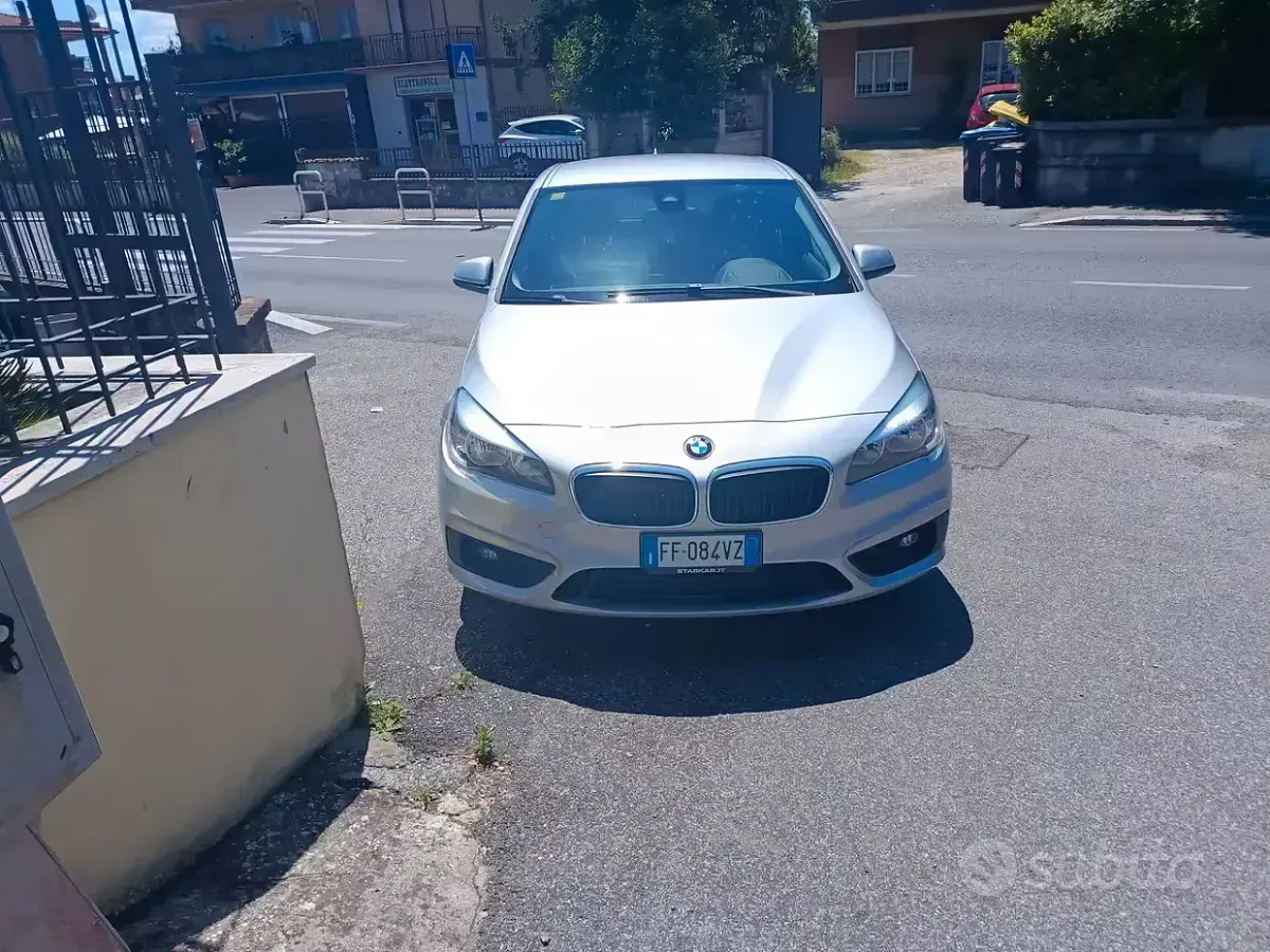 Usata BMW 218 Advantage 150 CV (110 kW) 2016 Grigio Station wagon