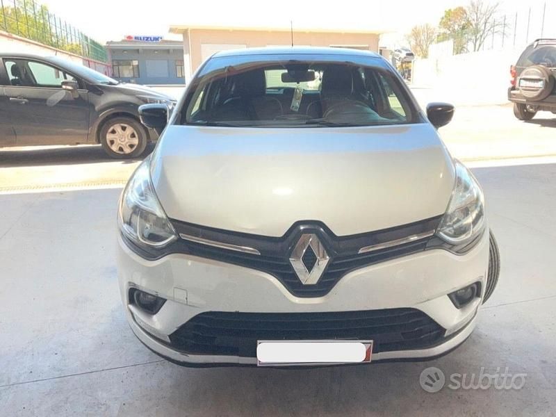 Usata Renault Clio IV 90 CV (66 kW) 2017 Grigio Berlina