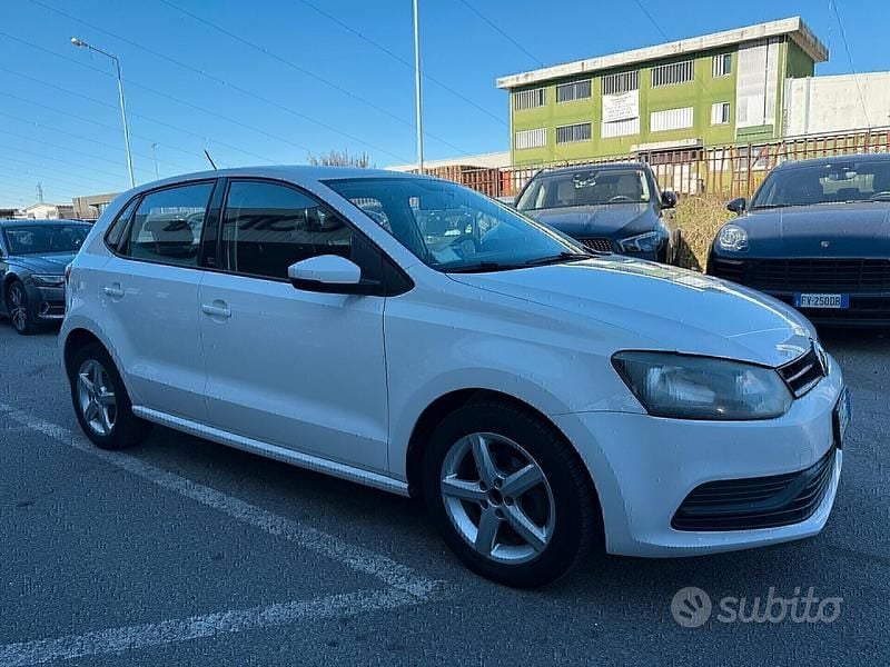 Usata VW Polo 74 CV (54 kW) 2013 Bianco Utilitaria