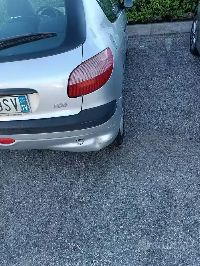 Usata Peugeot 206 75 CV (55 kW) 2003 Grigio Berlina