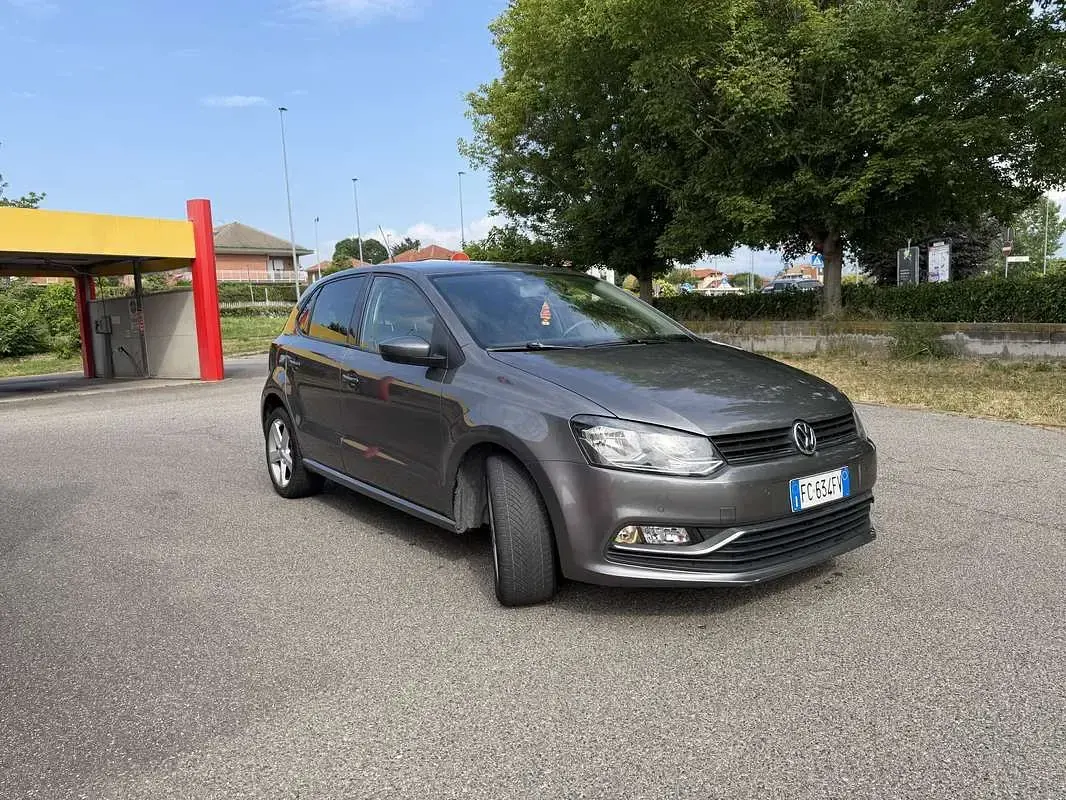 Usata VW Polo 90 CV (66 kW) 2016 Grigio Berlina
