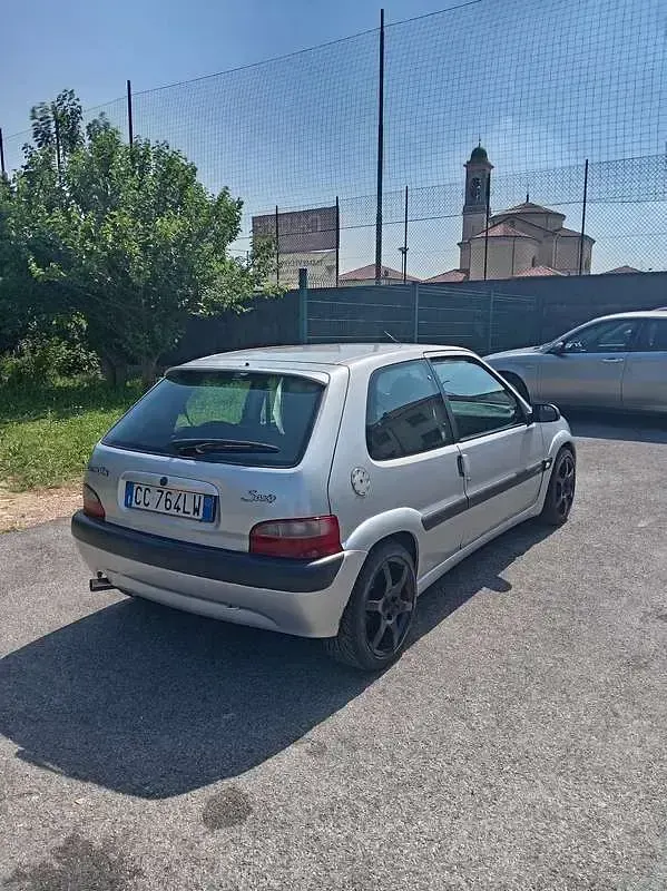 Usata Citroën Saxo 98 CV (72 kW) 2001 Utilitaria