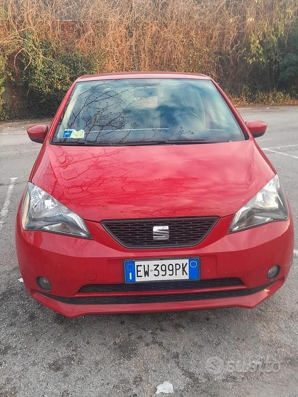 Rosso Usata 2014 Seat Mii Due volumi | 6500 € (Buon prezzo) - Immagine 1/4