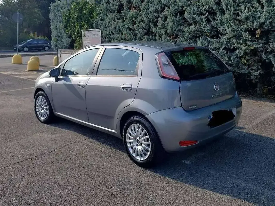Usata Fiat Punto 75 CV (55 kW) 2012 Bluazzurro Utilitaria