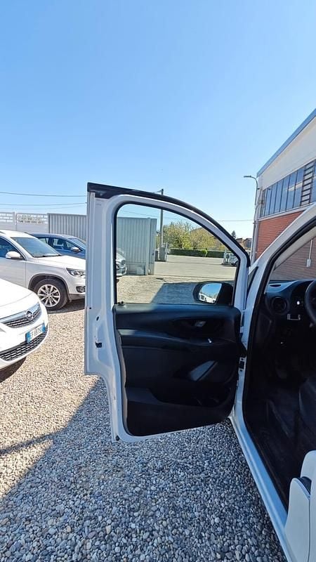 Usata Mercedes Vito 163 CV (119 kW) 2017 Bianco Furgone