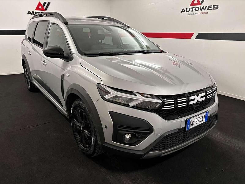 Usata Dacia Jogger Extreme 101 CV (74 kW) 2023 Argento Monovolume