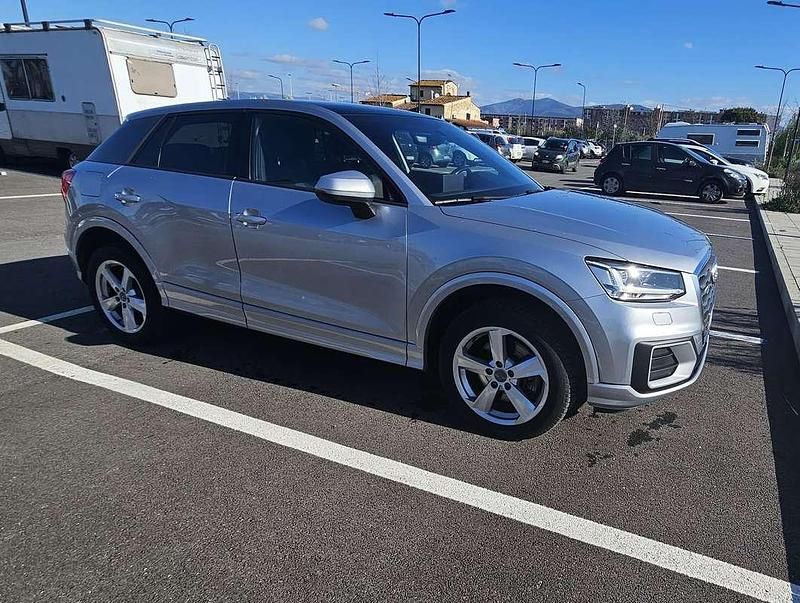 Usata Audi Q2 Sport 116 CV (85 kW) 2017 Argento SUV